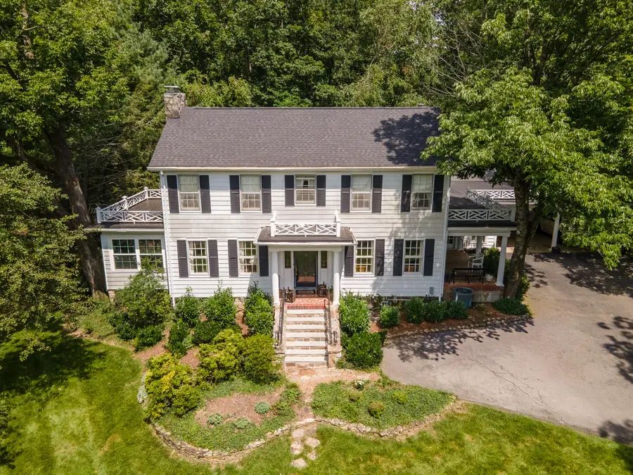 410 N Bragg Avenue, Lookout Mountain, TN 37350 - #2