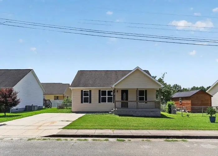419 W 2nd Street, Jasper, TN 37347 - #1