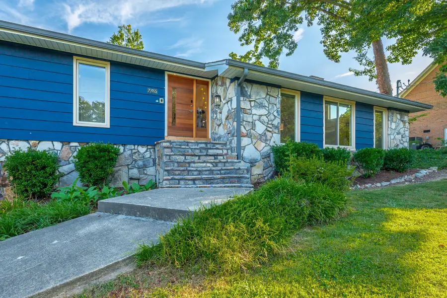 706 Timberwyck Drive, Hixson, TN 37343 - #2