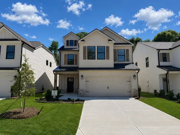 9283 Alban Chase Drive #32, Ooltewah, TN 37363
