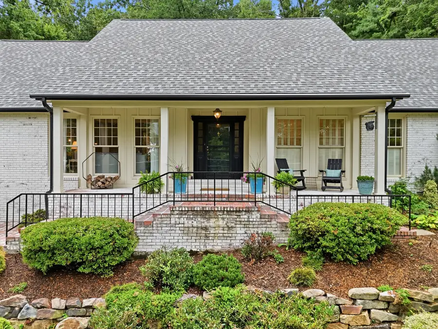 414 N Bragg Avenue, Lookout Mountain, TN 37350 - #2
