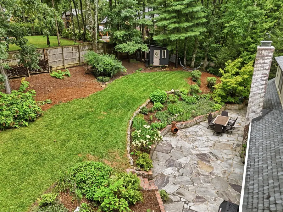 414 N Bragg Avenue, Lookout Mountain, TN 37350 - #3