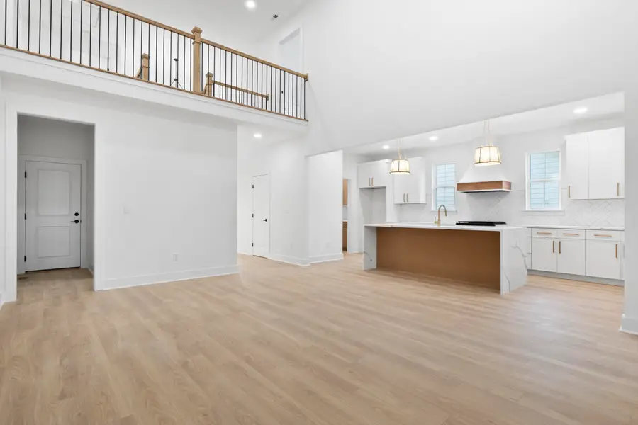 6821 Lakeshore Drive, Chattanooga, TN 37416 - #2