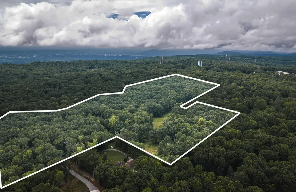 912 Palmer Avenue, Signal Mountain, TN 37377 - #1