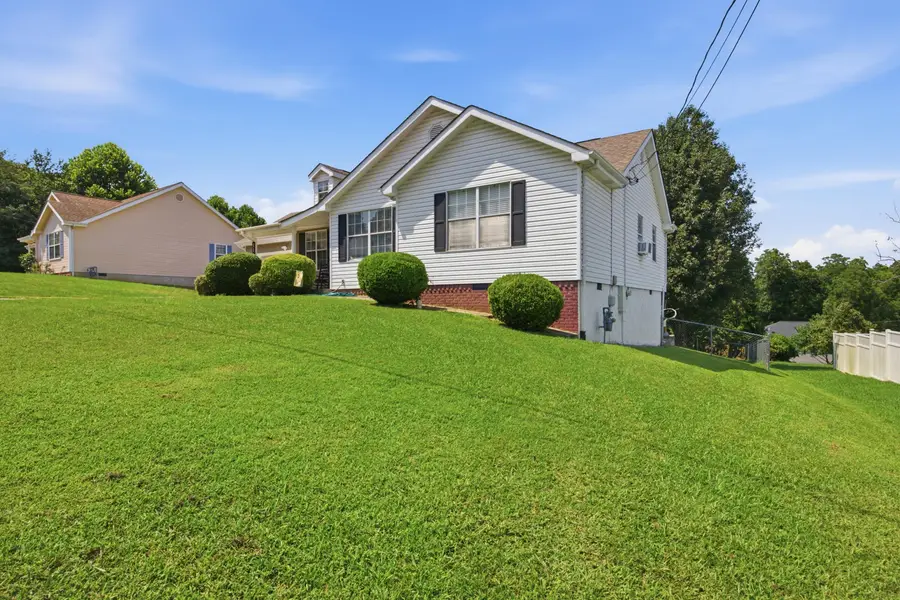 111 Christ Street, Fort Oglethorpe, GA 30742 - #3
