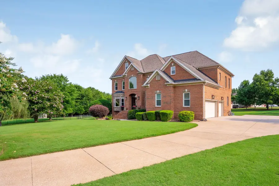 9920 Frost Creek Drive, Ooltewah, TN 37363 - #2