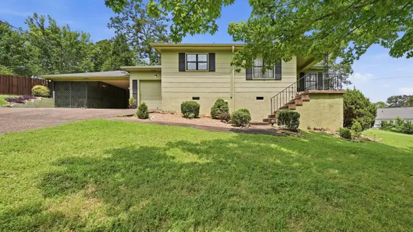 1281 W Fairfax Drive, Chattanooga, TN 37415