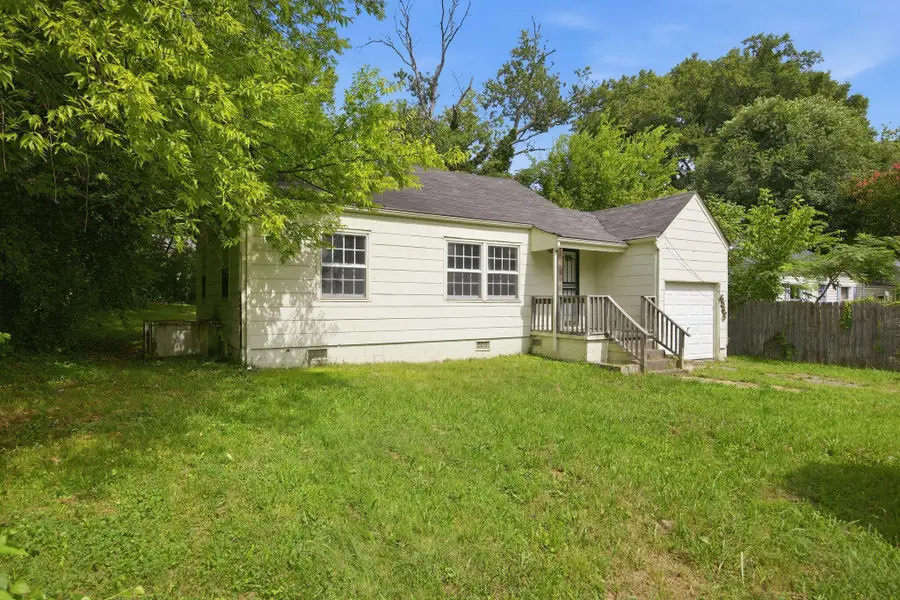 738 E Henderson Drive, Chattanooga, TN 37411 - #3
