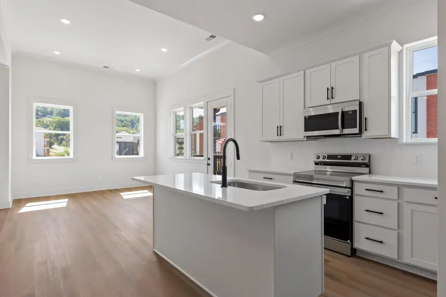 1792 S Watkins Street #305, Chattanooga, TN 37404 - #2