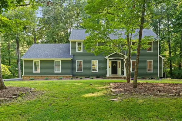 902 Dunsinane Road, Signal Mountain, TN 37377