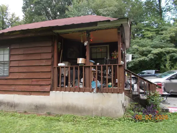 307 Brumlow Hollow Road, Soddy Daisy, TN 37379