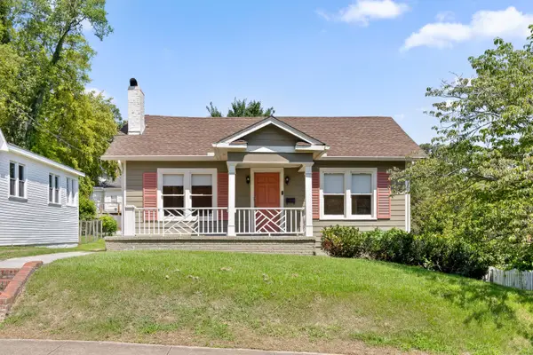 517 Young Avenue, Chattanooga, TN 37405