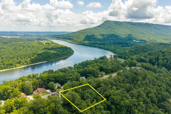 3018 Waterfront Court, Chattanooga, TN 37419
