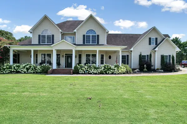 150 Hunters Way, Benton, TN 37307