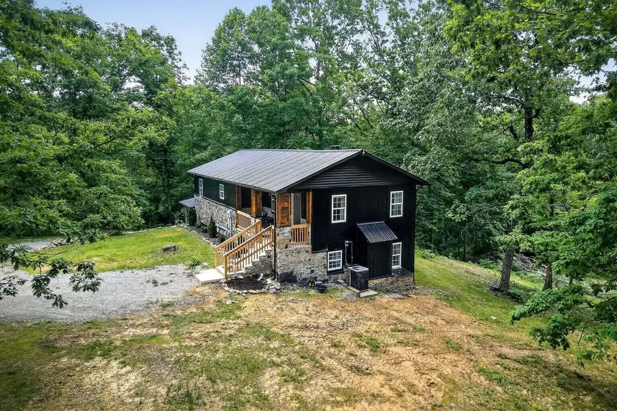9388 Harrison Ferry Road, McMinnville, TN 37110 - #2