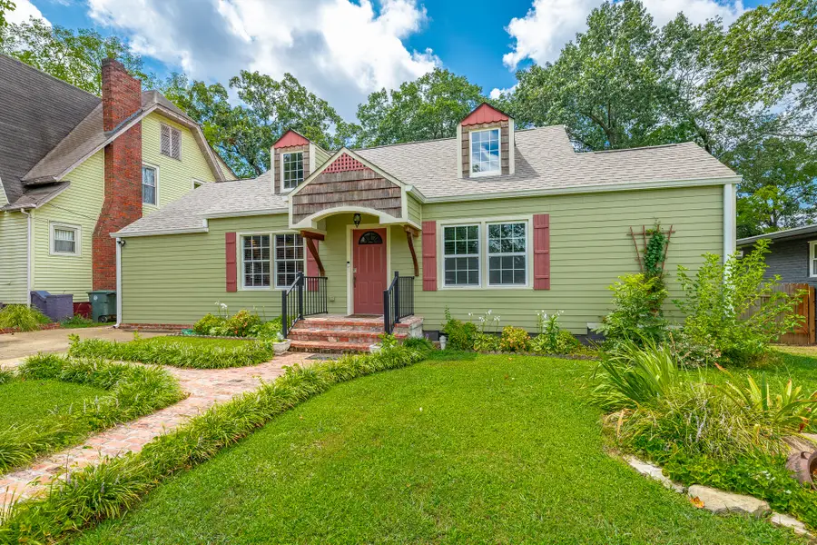 2306 E 4th Street, Chattanooga, TN 37404 - #2