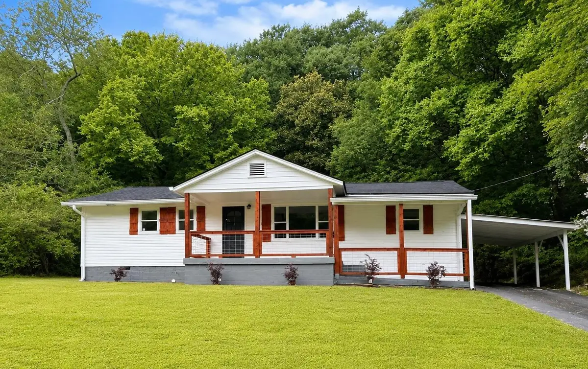 56 W Penn Street, Trion, GA 30753 - #1