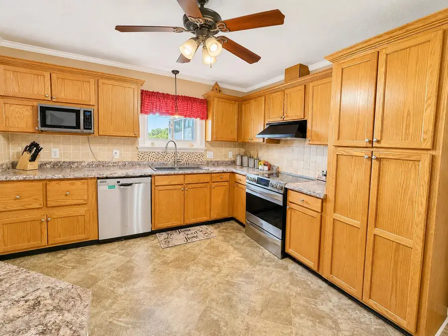 1608 Eagle Drive, Hixson, TN 37343 - #2