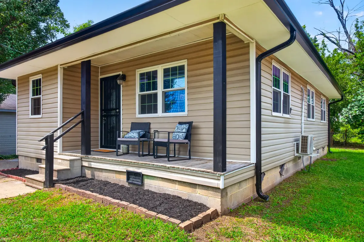 513 W Gordon Avenue, Rossville, GA 30741 - #1