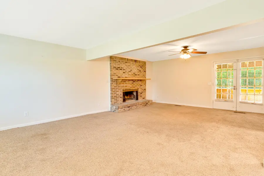 9415 Seasons Drive, Chattanooga, TN 37421 - #3