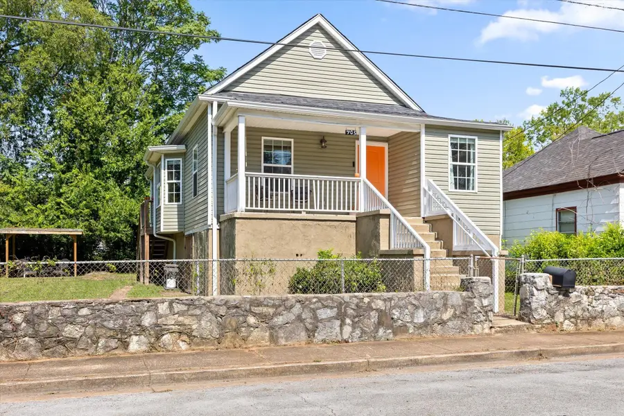 705 N Highland Park Avenue, Chattanooga, TN 37404 - #2