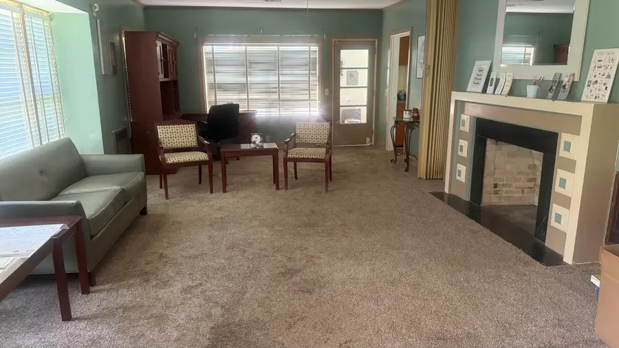 308 S Cherokee Street, La Fayette, GA 30728 - #2