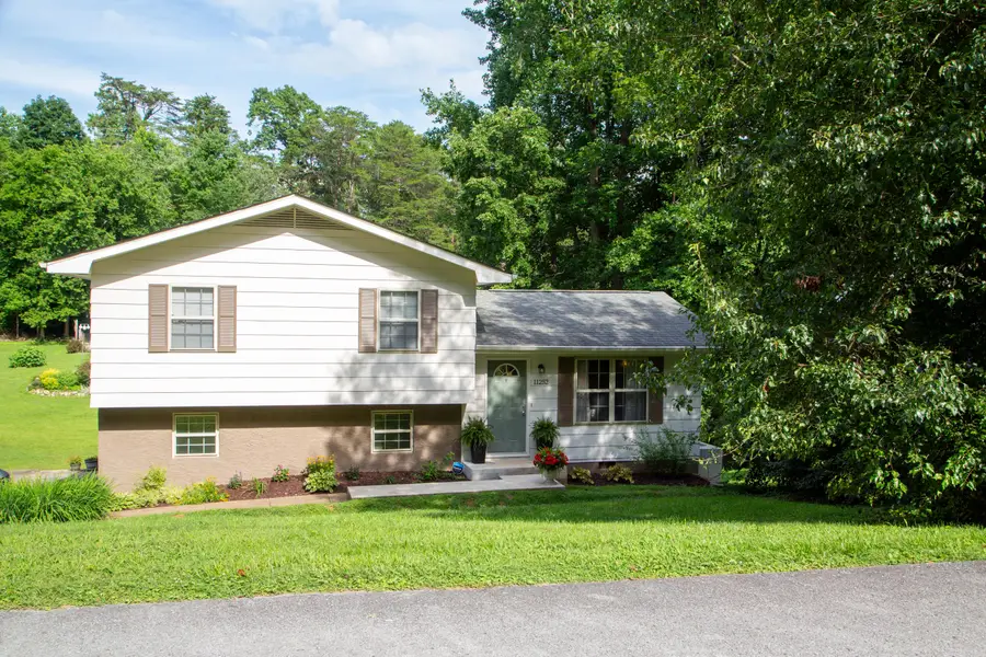 11252 Mcgill Road, Soddy Daisy, TN 37379 - #3