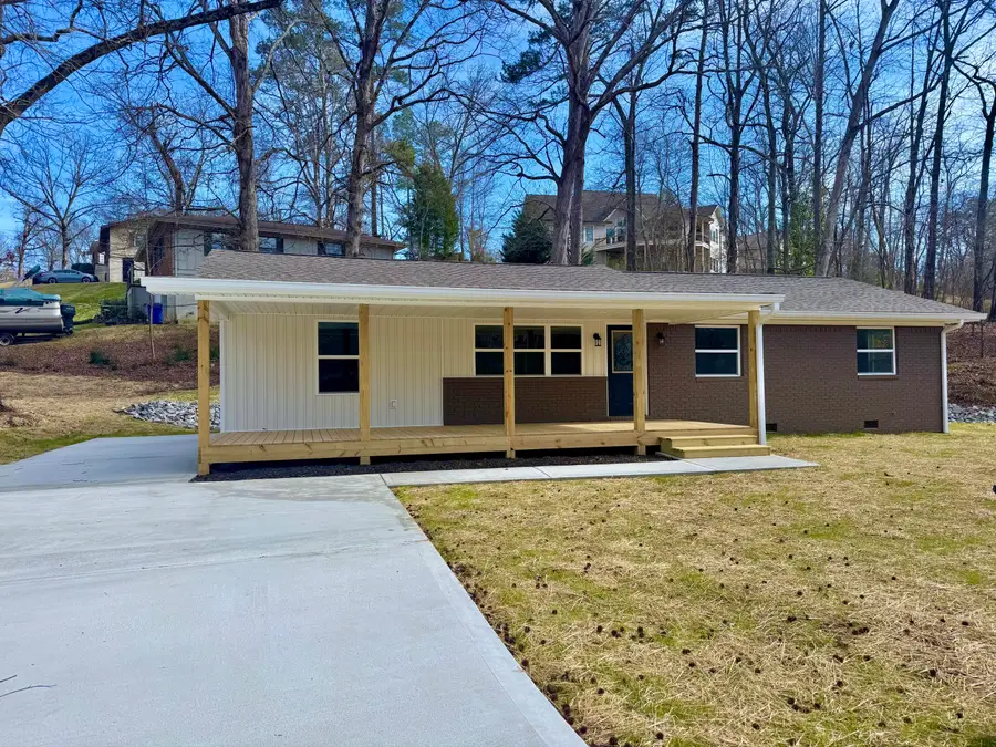 2204 Glengerrie Drive, Soddy Daisy, TN 37379 - #2