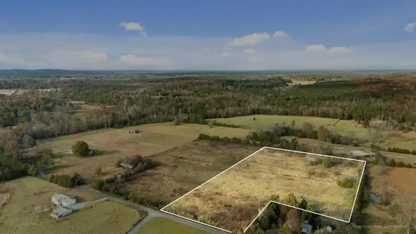365 Davis Road Se, Old Fort, TN 37362