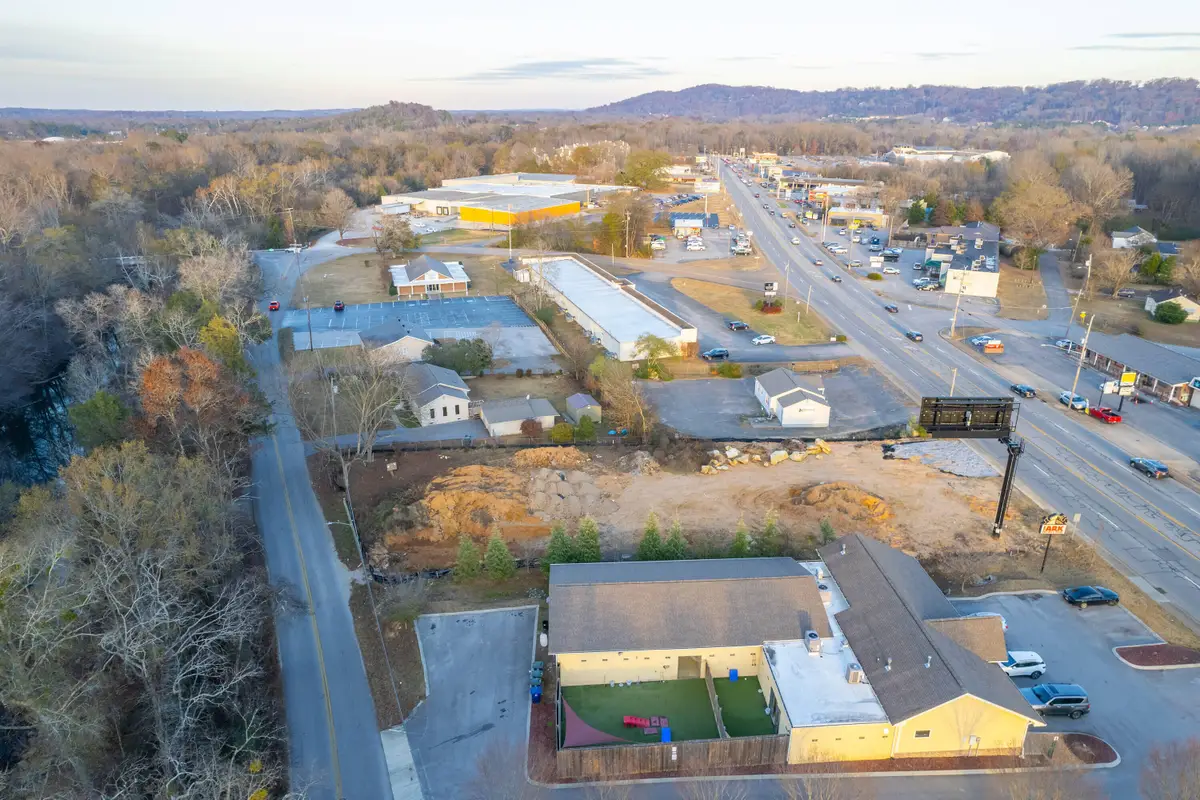 5468 Old Hixson Pike, Hixson, TN 37343 - #1