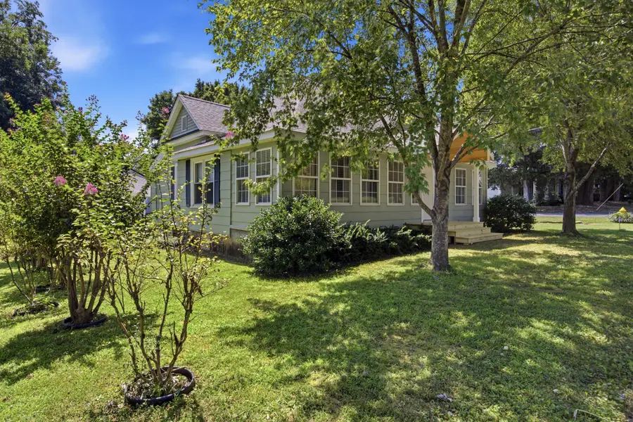 302 E Villanow Street, La Fayette, GA 30728 - #2