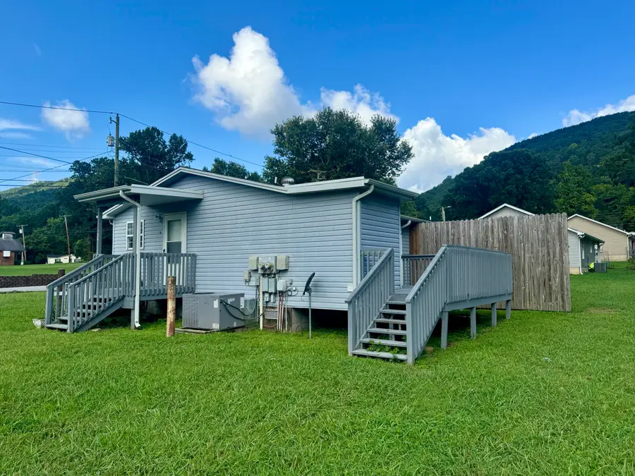 407 Hotwater Road, Soddy Daisy, TN 37379 - #2