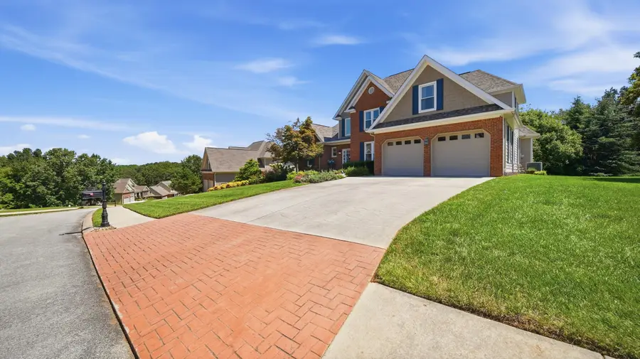 11196 Captains Cove Drive, Soddy Daisy, TN 37379 - #2