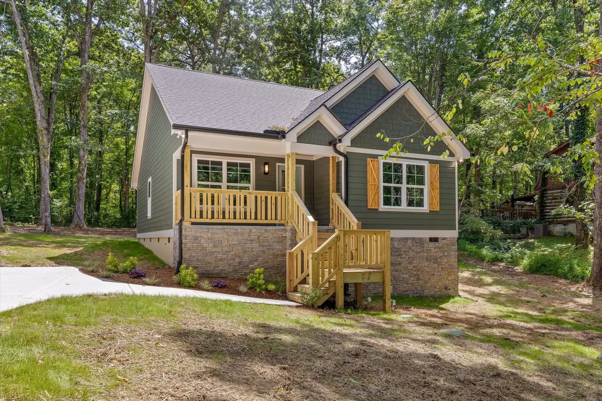384 Miller Cove Circle, Signal Mountain, TN 37377 - #1