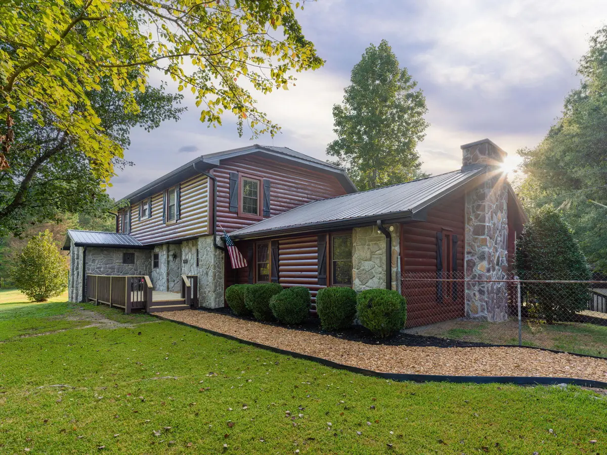 933 Halls Valley Road, Trion, GA 30753 - #1