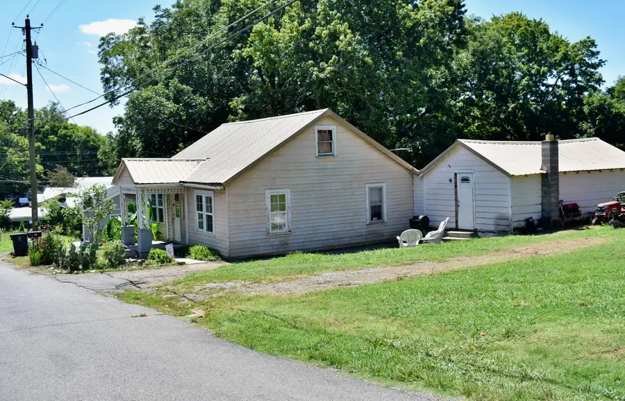 1512 Adams Street, Athens, TN 37303 - #2