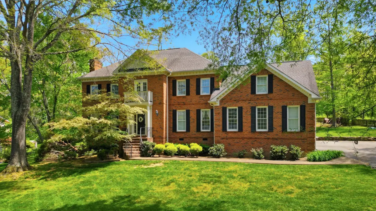 15 Middle Creek Road, Signal Mountain, TN 37377 - #1