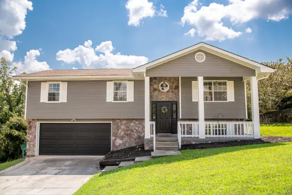 8208 Fallen Maple Drive, Chattanooga, TN 37421