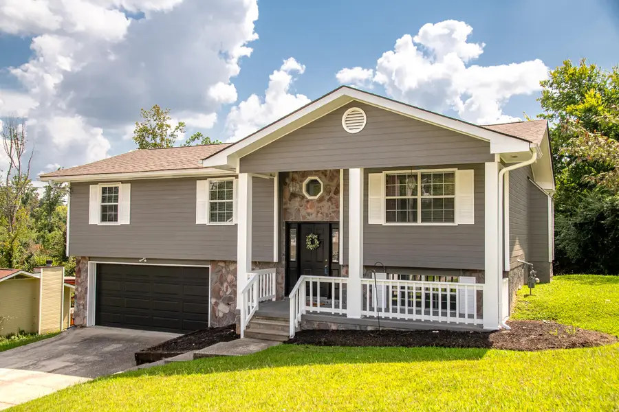 8208 Fallen Maple Drive, Chattanooga, TN 37421 - #2