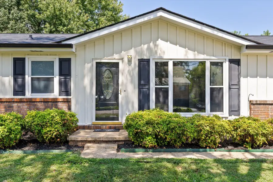 1389 Meadowood Drive, Hixson, TN 37343 - #2