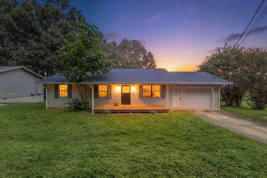 403 Missionary Avenue, Rossville, GA 30741 - #2