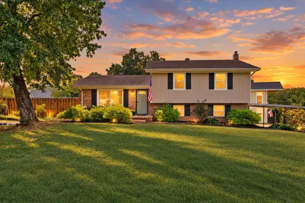 7740 Village Way Drive, Hixson, TN 37343