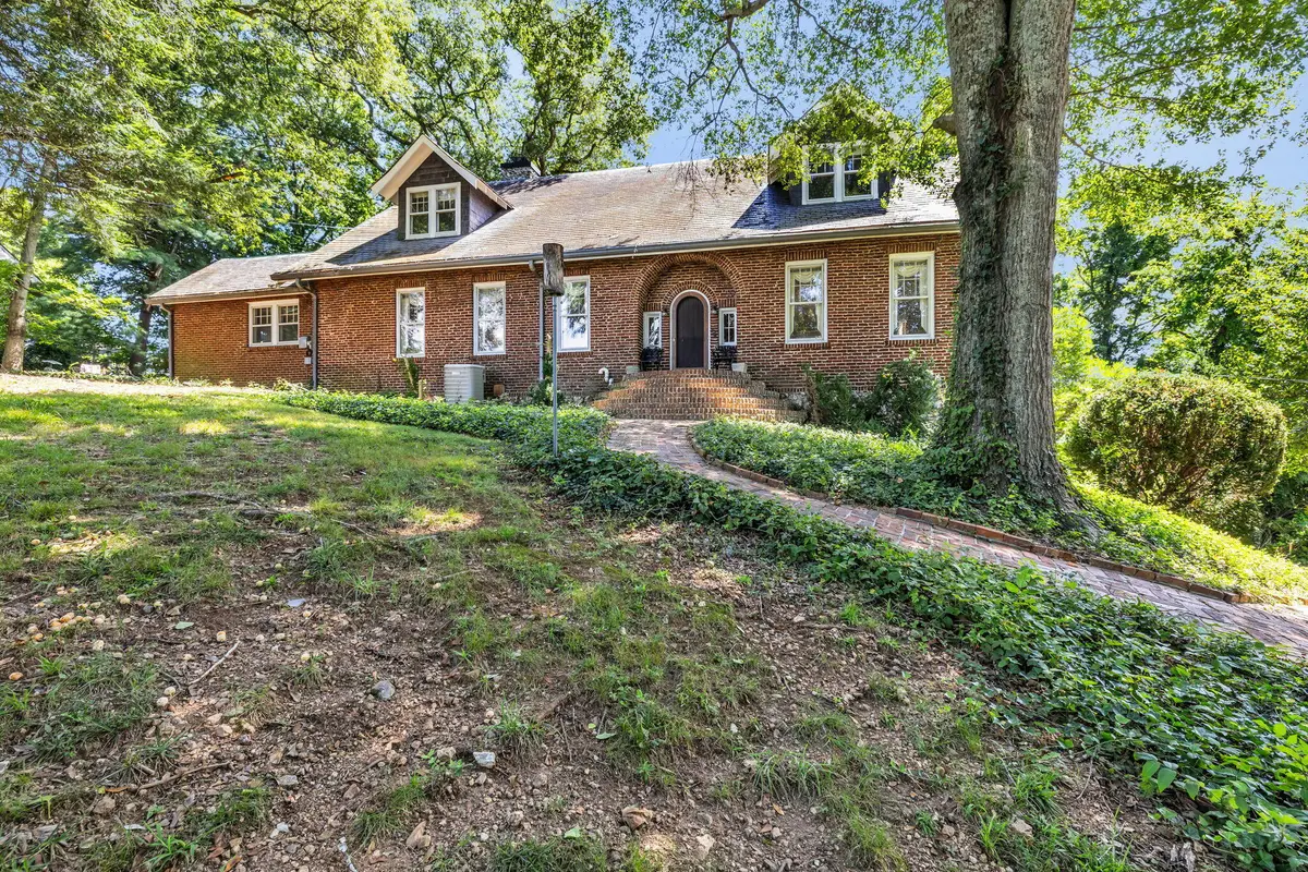 680 S Crest Road, Chattanooga, TN 37404 - #1