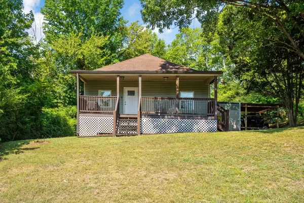 1021 N Main Street, Whitwell, TN 37397