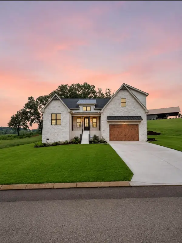 545 Clubhouse Drive, Jasper, TN 37347