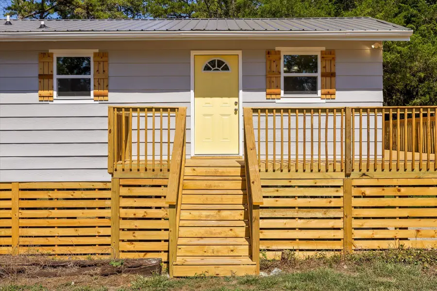 1728 Santa Barbara Circle, Soddy Daisy, TN 37379 - #2