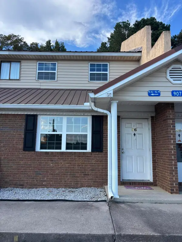 907 Sierra Place #Apt 56, Dalton, GA 30720