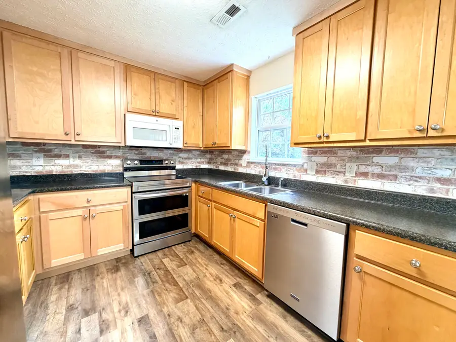 19 Bernice Drive, Trenton, GA 30752 - #2