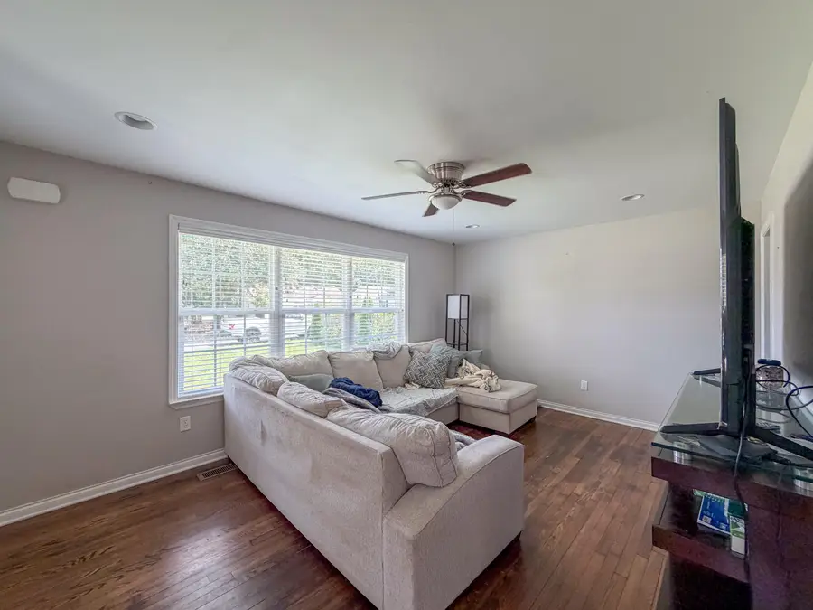 1482 E State Line Road, Rossville, GA 30741 - #2