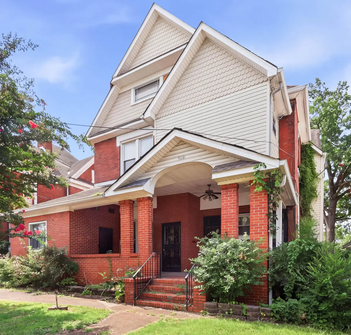 908 E Martin Luther King Boulevard, Hixson, TN 37343 - #1